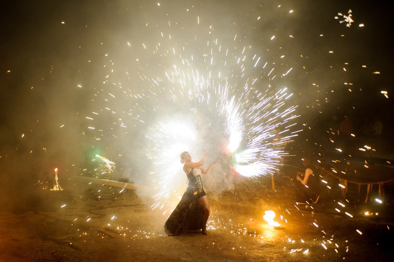 Огненно-пиротехническое шоу