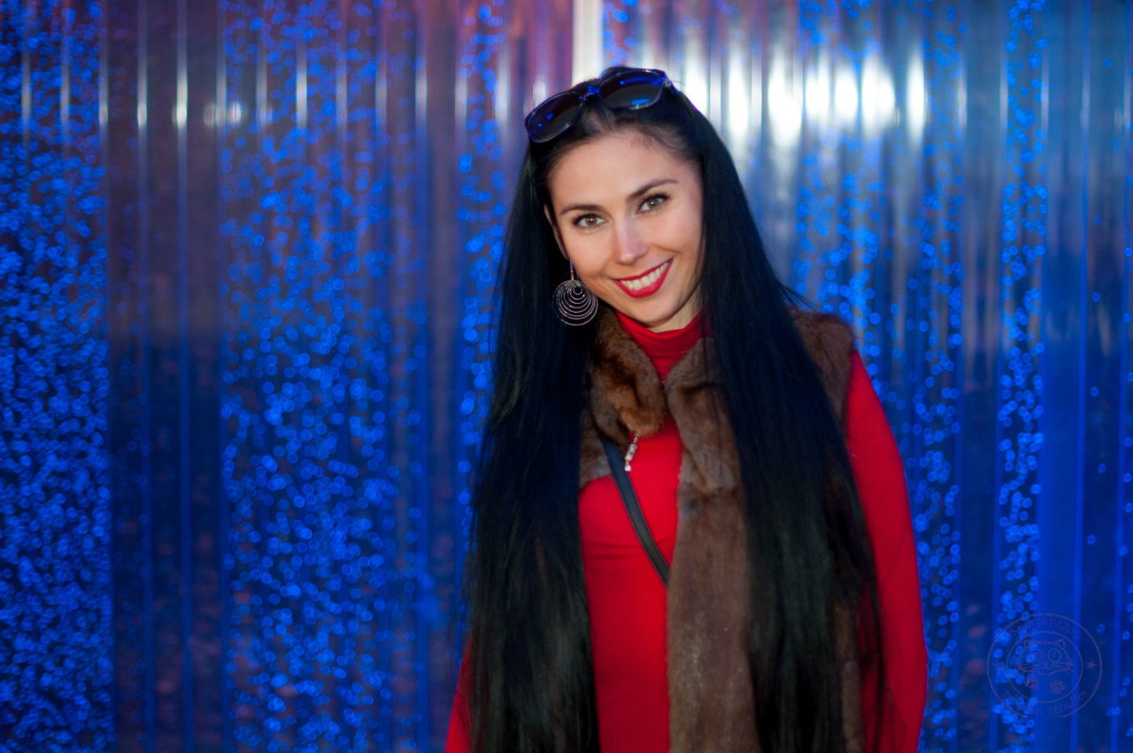 Ведущая Мария Сухачёва.